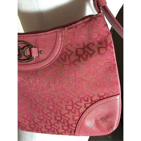 USED: DKNY Shoulder Bag - Picture 2 of 7